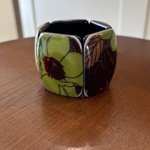 Floral bracelet with Green and Brown Design